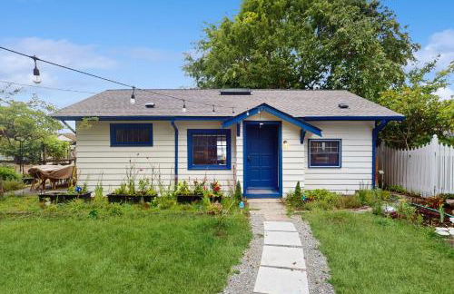 Whimsical Getaway - Photo 29