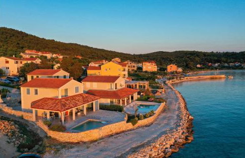 Gorgeous Home In Veli Rat - Photo 12