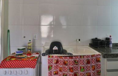 We offer a crib, bed and bath linens - Foto 11