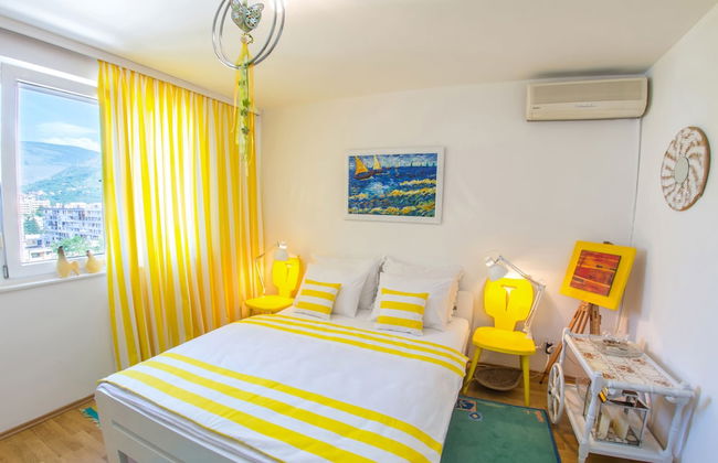 Yellow Lilly Mostar Apartment - Photo 3