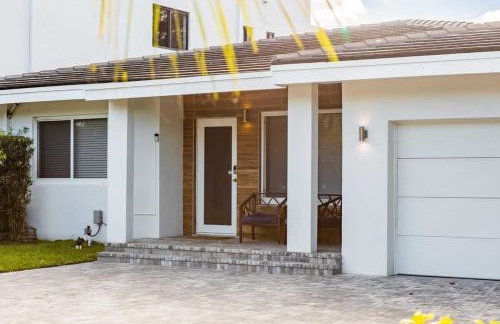 Olas Villa by Rove Travel - Home with Heated Pool - Foto 53