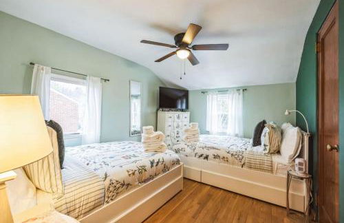 Grammys Garden w Parking - Photo 7