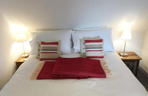 The Apostles - Photo 15