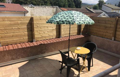 "Le Petit Paradis" au Centre Ville d'Oyonnax - Foto 33