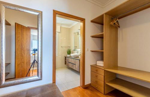 Luxury villa with private heated pool, garden and views of the sea and mountains. - Photo 55