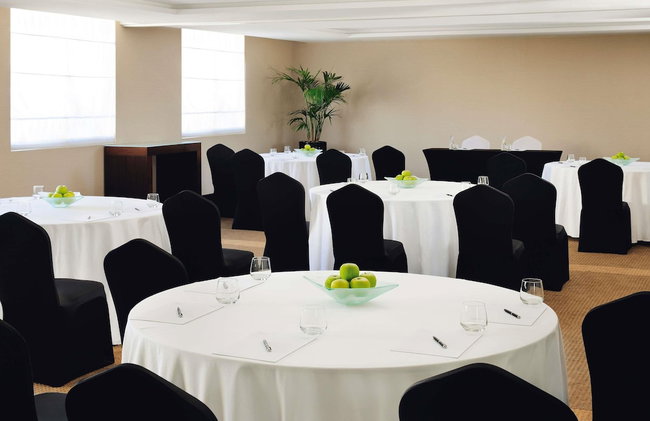 Movenpick Hotel Apartments Al Mamzar Dubai - Photo 52