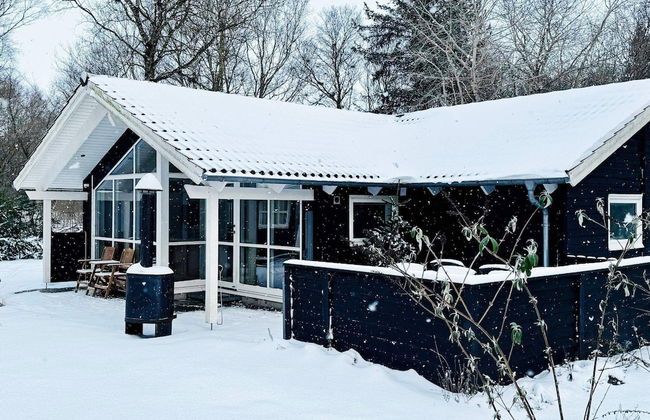 4 Person Holiday Home in Aabybro - Photo 10