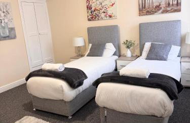 Comfortable 2-BR House in Barking -Free Parking - Photo 6