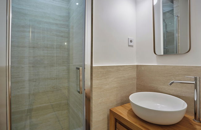 Sublime Apartment Center of Paris - Photo 14