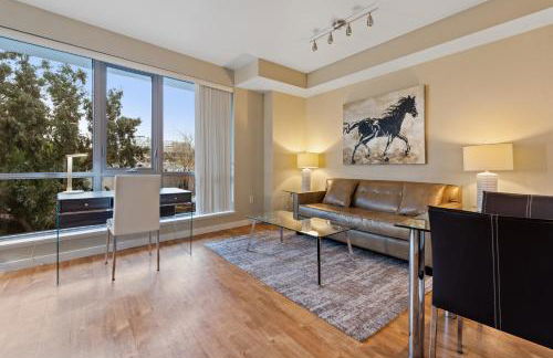 Global Luxury Suites San Jose Downtown - Photo 16