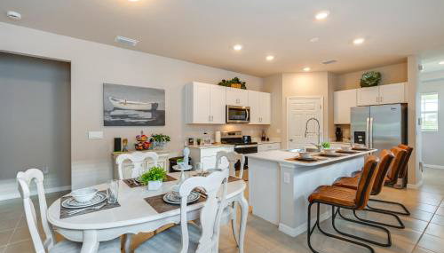 Near River & Parks: LaBelle Family Home w/ Patio - Photo 3