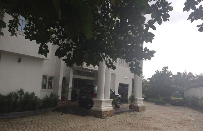 Amadi Villa - Photo 16