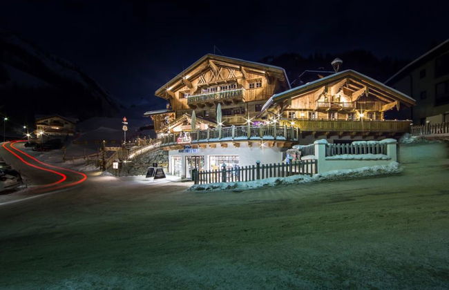 Apartment Anemone - Photo 22