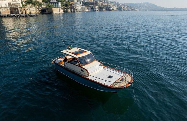 Excursión privada de un día en barco a Isquia y Procida - Escape exclusivo - Foto 9