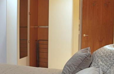 Westminster two bed one bath sleeps 5 with Air-Con - Photo 15