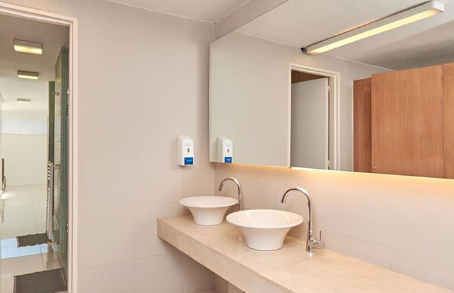 Torre Montagna I Stylish 1BR With Balcony in Nu ez - Foto 15