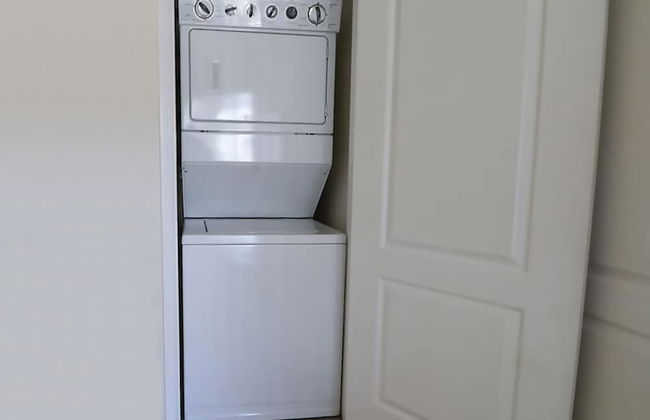 LAs Premier Apartments - Photo 68