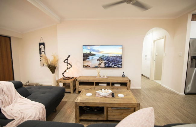 Rosewood Rustic Refuge Pool Outdoor Dining Backyard - Foto 26