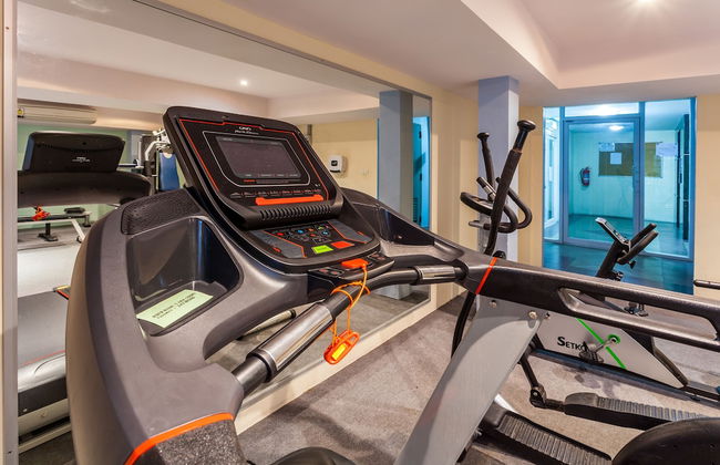 Tara Court Hotel - Photo 54