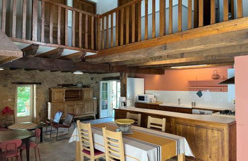 Gîtes OSTAL de Marcillac avec piscine - Petit Bois - Foto 17