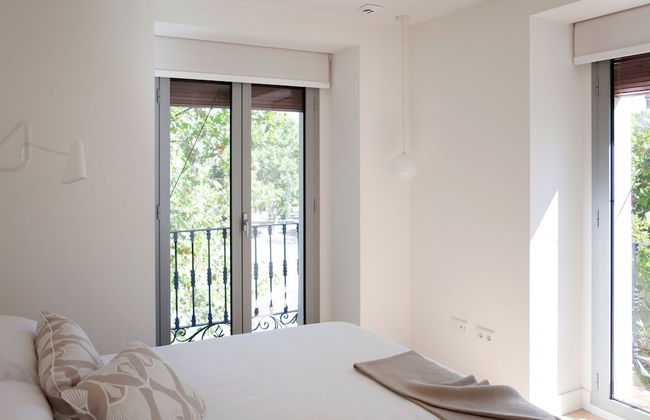 60 Balconies Art - Photo 8