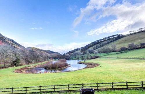 Lake Cottages at Cwm Chwefru - Foto 22