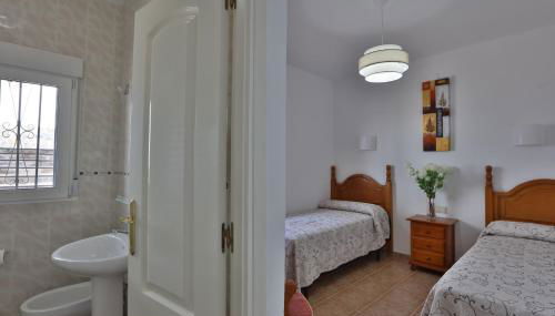 Apartamentos El Madroñal - Foto 4