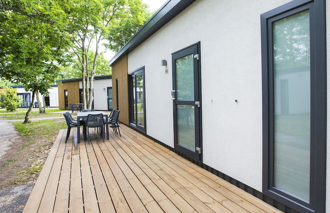 Modern Chalet With Dishwasher Near the Beach - Photo 23