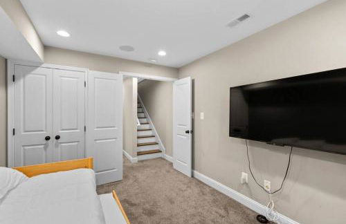 Federal Hill Luxury with Parking & Harbor View Rooftop - Foto 43