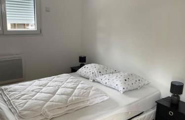 Les Chalets du Mancel Chalet Maïka -Bouleries Jump - 24h du Mans - Foto 4