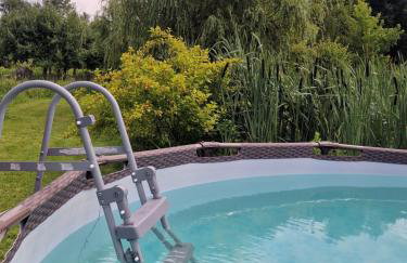 "Jabłonie i grusze" Nice home in a big garden with sauna and wifi - Foto 7