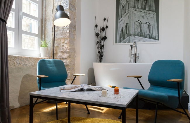 DeZign Apartments - Photo 18