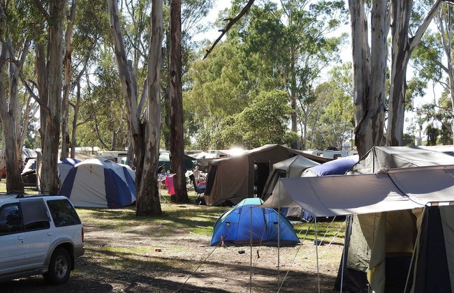 Victoria Lake Holiday Park - Photo 7