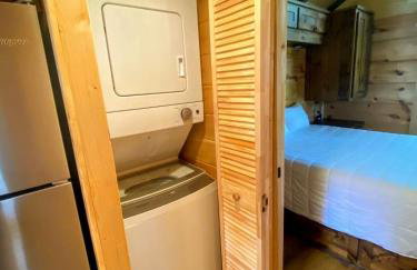 B2 NEW Awesome Tiny Home with AC Mountain Views Minutes to Skiing Hiking Attractions - Foto 36