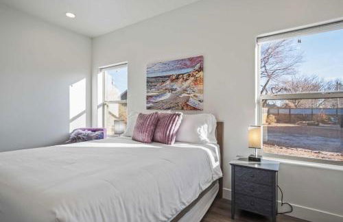 Timber & Tin D 2Bed 2Bath w Pool & Rooftop Deck - Foto 46