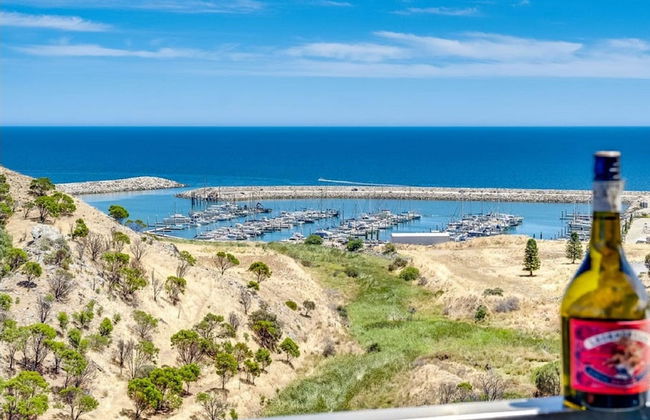 The Darling of Marina - A Hilltop and Sea Getaway - Foto 10