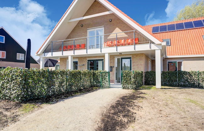 Holiday Home in Nes With Garden - Photo 35