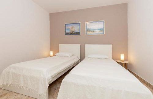 Seaview Pool House Mytilus - Happy Rentals - Foto 10