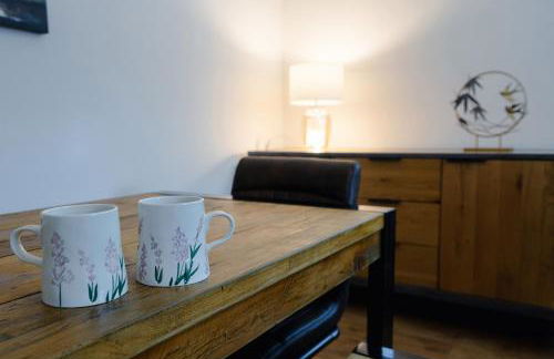 School Lodge - Photo 13