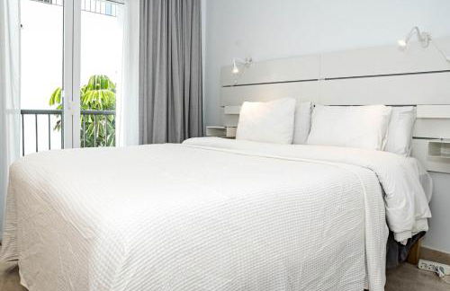 PA18- Stunning flat gym indoor and outdoor pool - Photo 24