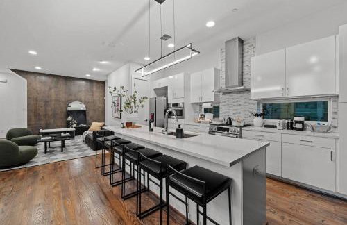 New Luxury Dallas Skyline View with Rooftop - Garage - MiniGolf - Firepit - WORLD CUP - Foto 14