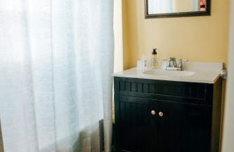 Giggling Creek Cottage - BedJet! King Sized! Gazebo, 45 Acres, Arcades, Nintendo, more - Photo 38