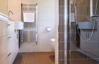 Stunning 5-bed 3-bath house close to the sea! - Foto 24