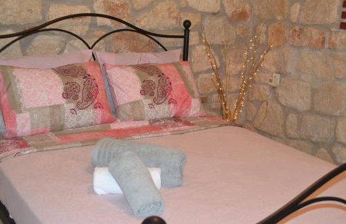 Artemis Stone House - Photo 21