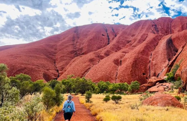 Uluru Morning Guided Base - Small Group Walking Tour - Photo 3