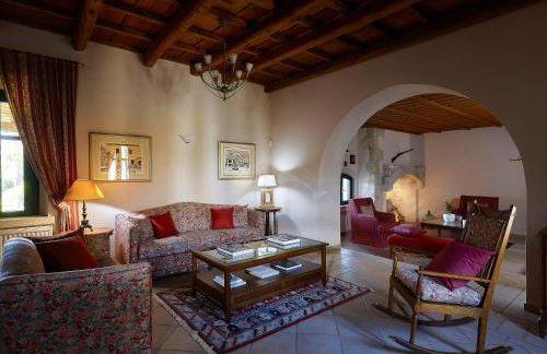 Castello Villa Daphnes - Private Pool & Whirlpool - Foto 17