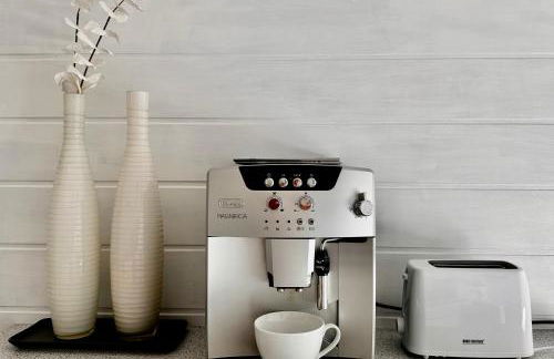 BRÜCKENGLÜCK Alte Mainbrücke - GRATIS KAFFEE - NETFLIX - BALKON - Foto 6