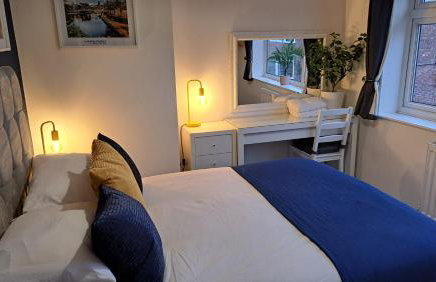 The Heart - Cosy 3 bedroom house with double driveway and Garden in Manchester - Foto 14