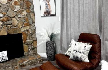 Quiet Stylish Stay with Office Space near Downtown - Foto 29