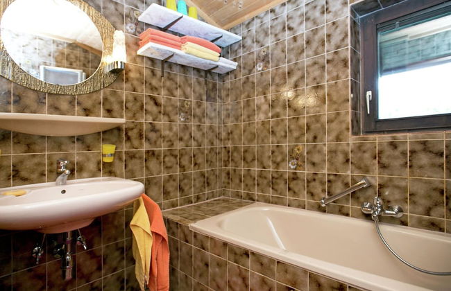 Chalet in Leogang Salzburg, With Garden - Photo 11